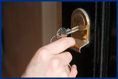 Advantage Locksmith Store Carmel, IN 317-456-5470 - 7-door-unlock